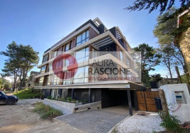 Departamento 2B en Edificio Zeus Pinamar (C)